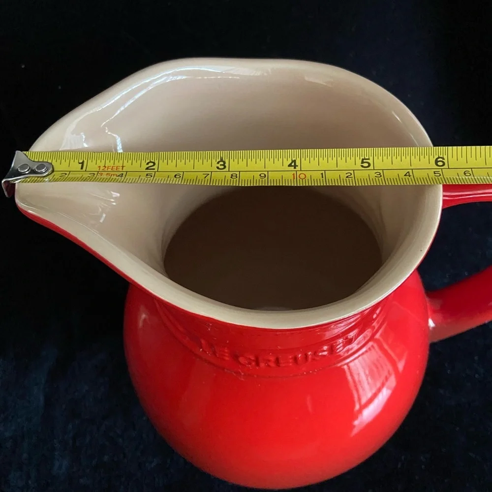Le Creuset Cerise Large 3 Quart Pitcher Cherry Red Perfect RARE Large Size